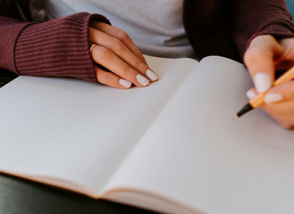 How to write a college essay about volunteering abroad - tips to avoid clichés